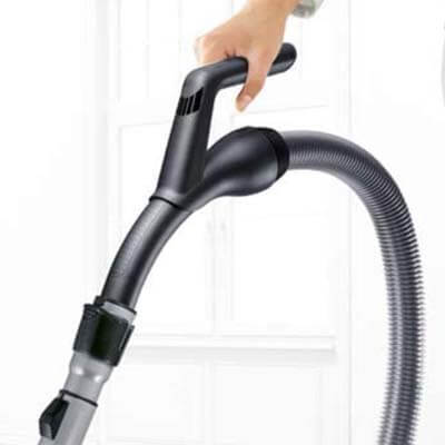 Bosch BGS7RCL Relaxx Ultimate handle detail