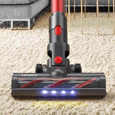 Laresar Elite Pro vacuuming a carpet