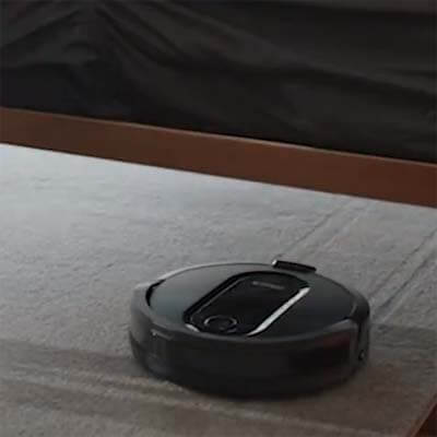 Shark IQ Robot RV1000SEU unter einem Bett