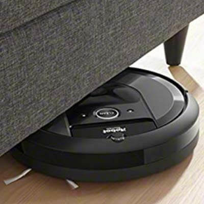 Roomba i7 Plus limpando chão