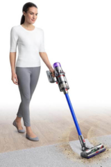 Dyson V11 cleaning